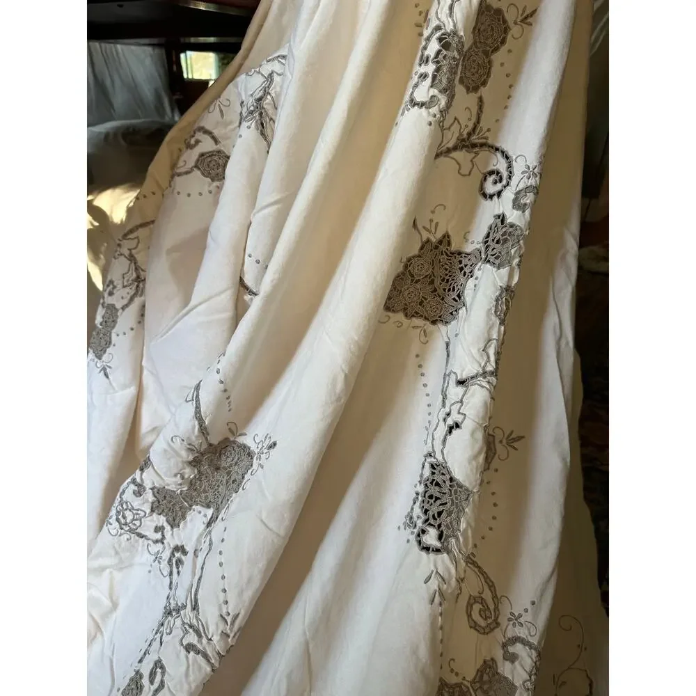 Vintage Tablecloth Embroidered 140x60” gray off white Scalloped Edge cutout